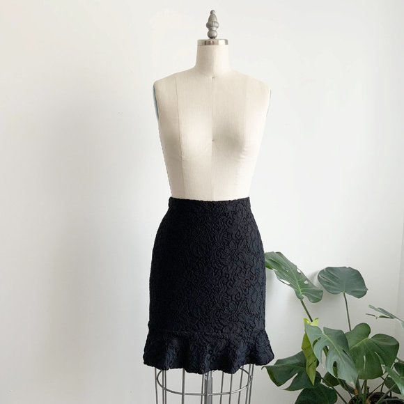 CLUB MONACO Size 2 Black Flounced Floral Laced Mini Skirt - Picture 2 of 5